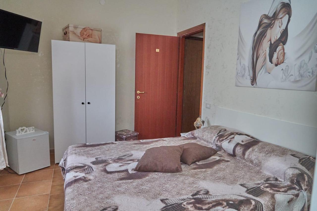 Le Stanze Di Ricci - Affittacamere Low Cost Lesina Εξωτερικό φωτογραφία