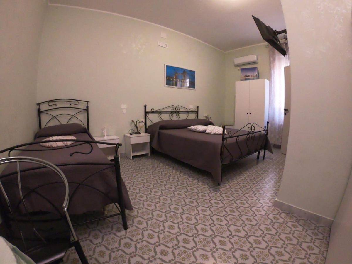Le Stanze Di Ricci - Affittacamere Low Cost Lesina Εξωτερικό φωτογραφία