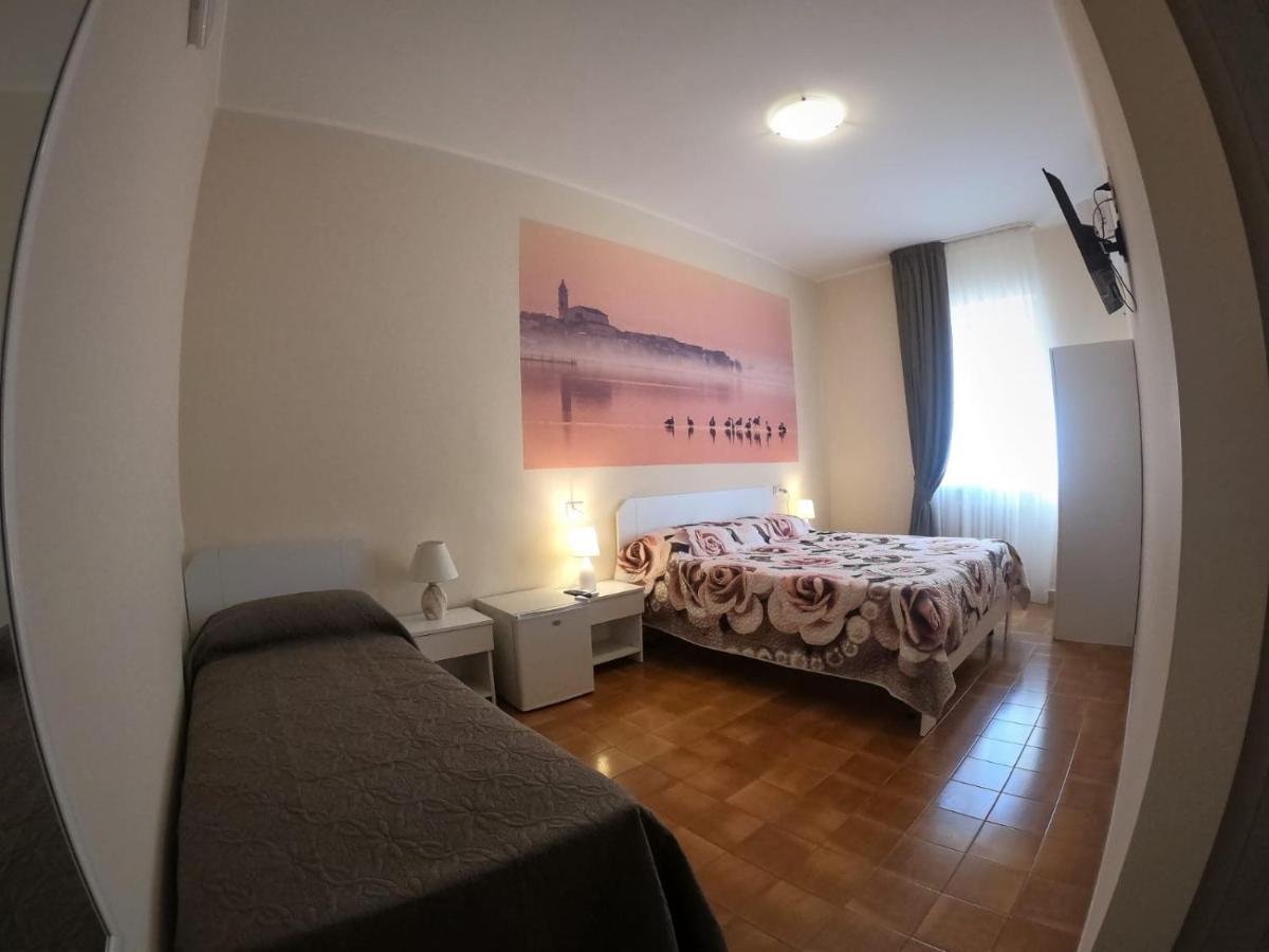 Le Stanze Di Ricci - Affittacamere Low Cost Lesina Εξωτερικό φωτογραφία