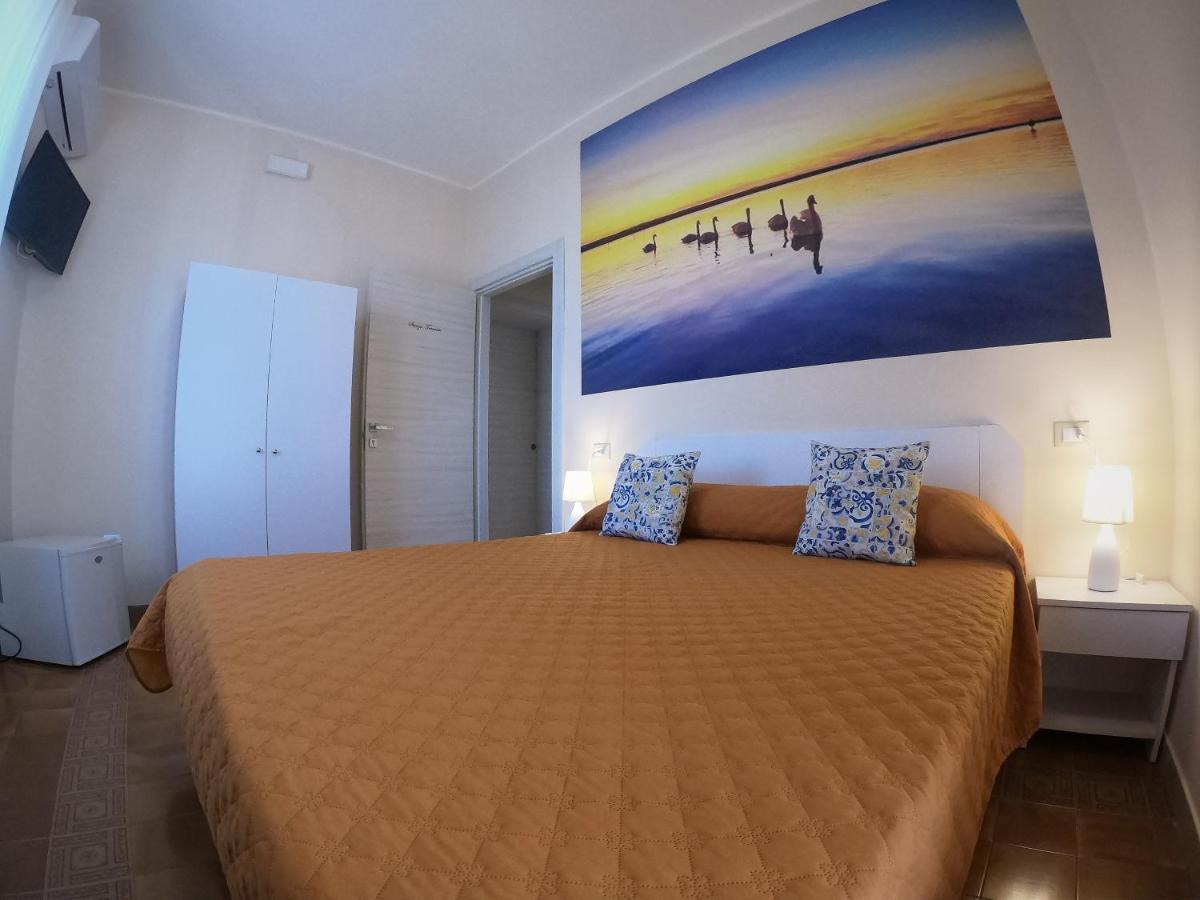 Le Stanze Di Ricci - Affittacamere Low Cost Lesina Εξωτερικό φωτογραφία