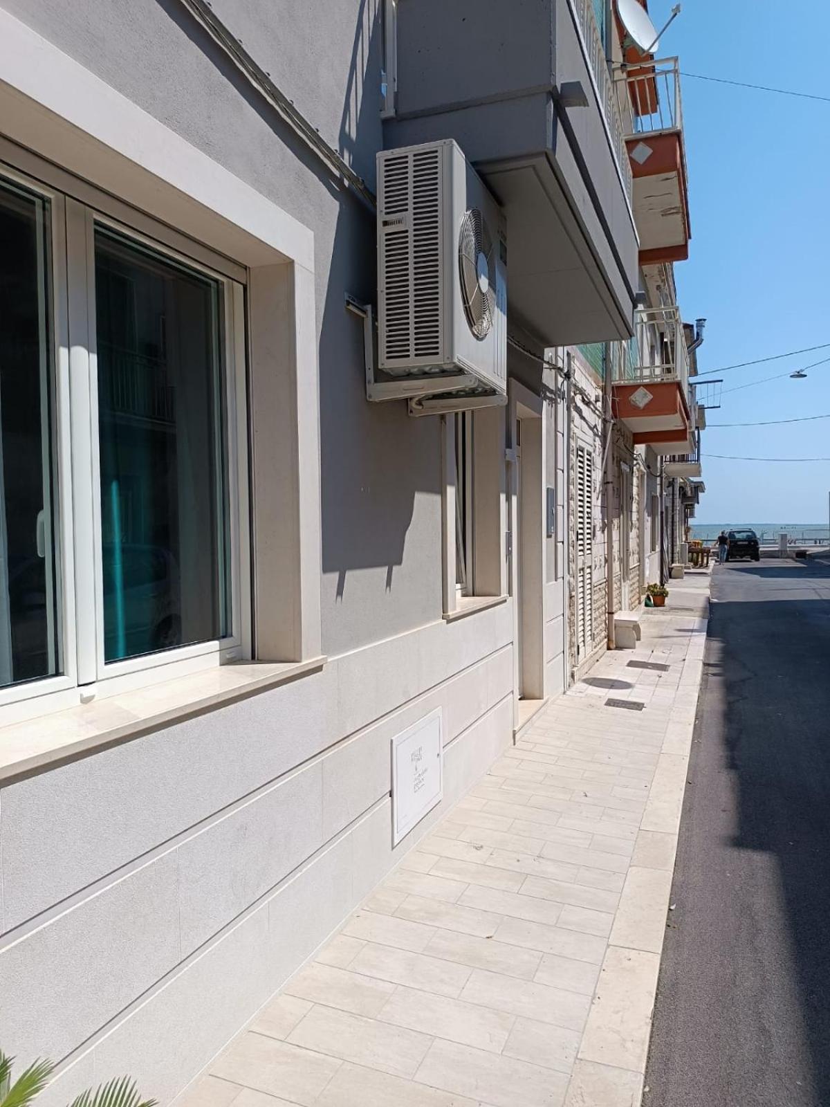 Le Stanze Di Ricci - Affittacamere Low Cost Lesina Εξωτερικό φωτογραφία